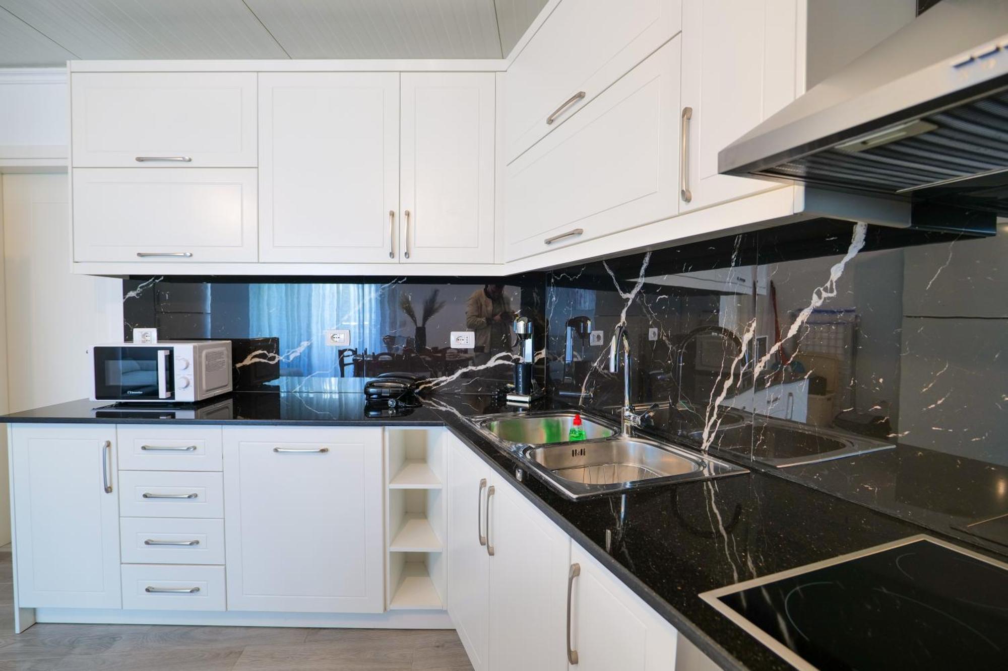 Coastal Dwell Saranda